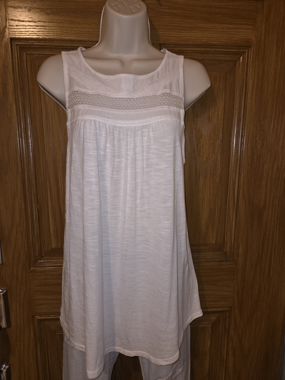 Merona White Sleeveless Tank with Lace Yoke